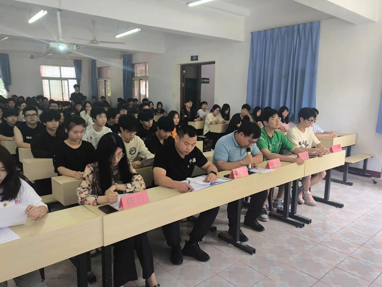 青春心向党，奋斗新征程 ——世界杯官网第五期团课结业典礼暨入团仪式