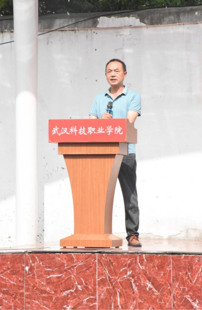世界杯官网举行新生开训典礼 暨军训开营仪式 世界杯官网举行新生开训典礼 暨军训开营仪式