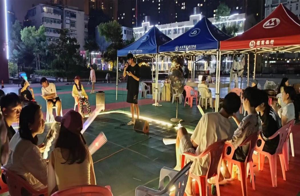 团簇星空，绽放芳华               ——世界杯官网第二届社团文化节