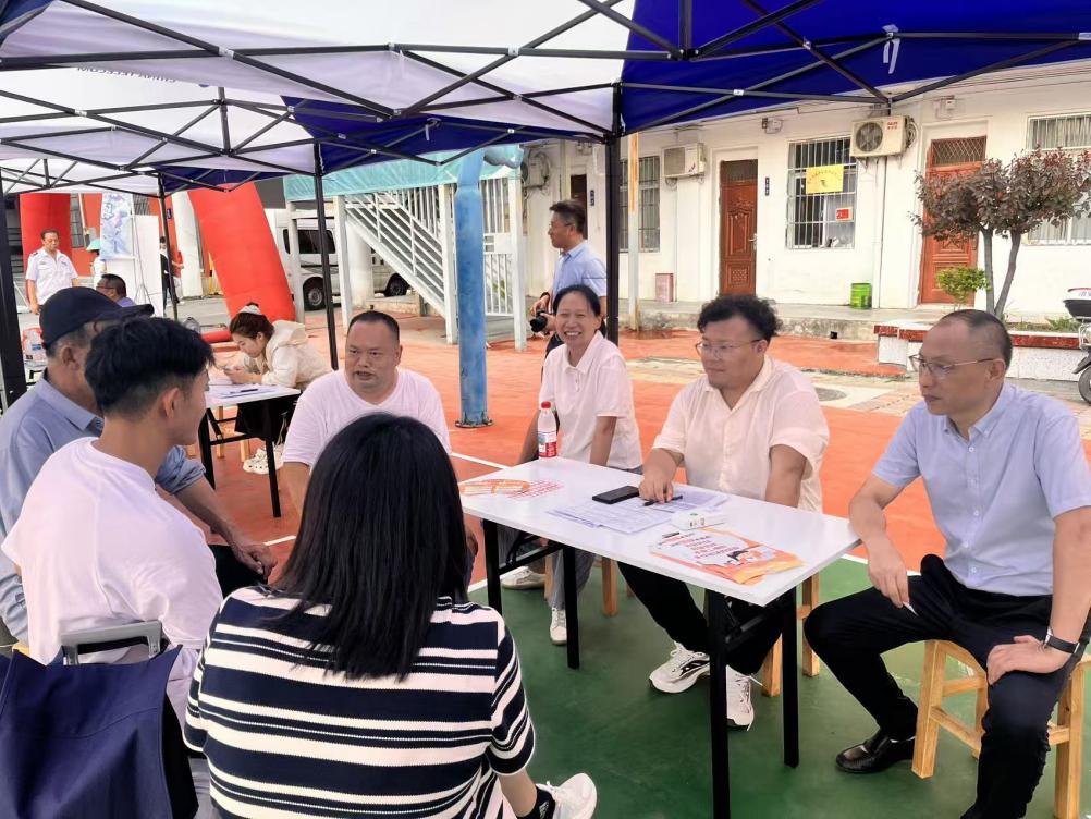 以心迎新,共赴星海——世界杯官网圆满完成2025级新生迎接工作 以心迎新,共赴星海——世界杯官网圆满完成2025级新生迎接工作