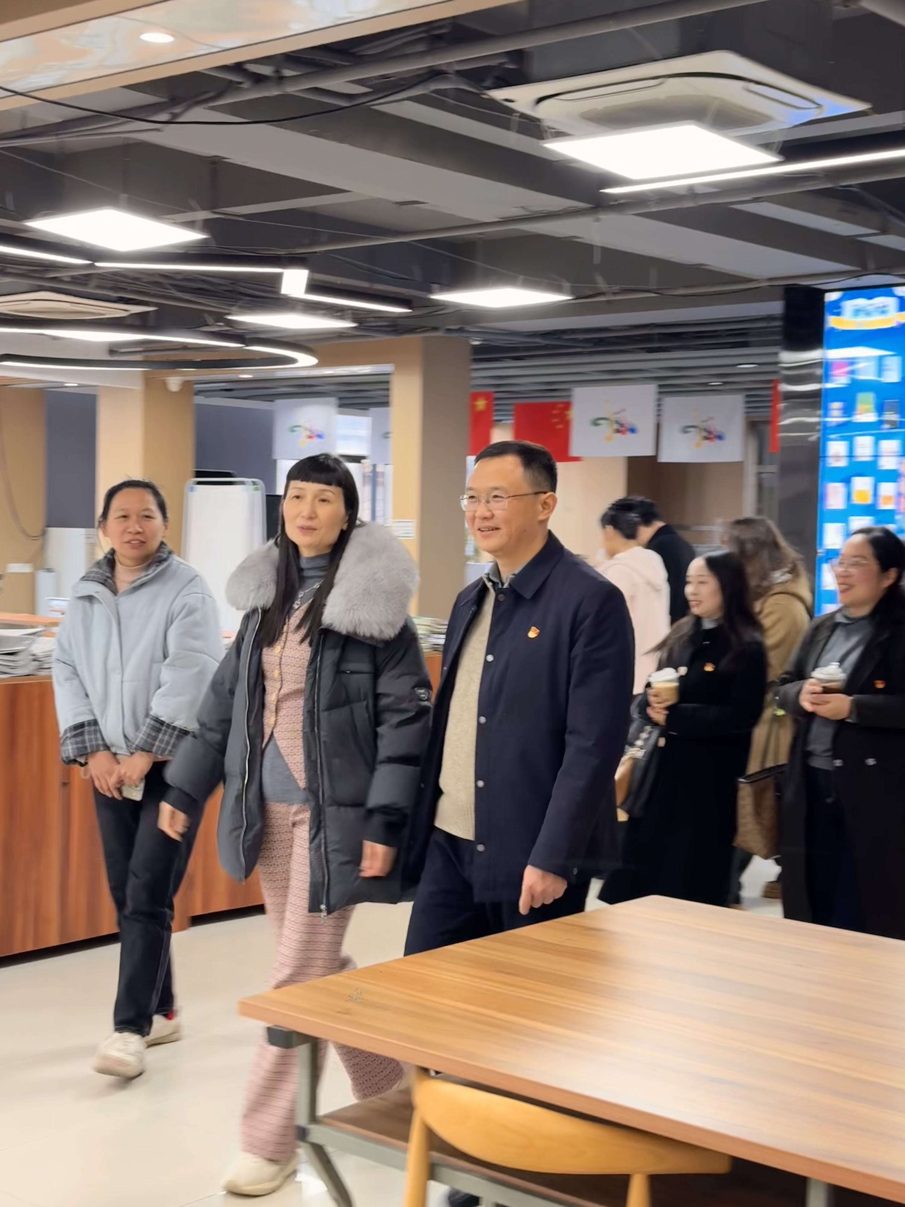 党建互鉴促提升 协同育人启新程——世界杯官网赴武汉市第一商业学校开展党建交流活动 党建互鉴促提升 协同育人启新程——世界杯官网赴武汉市第一商业学校开展党建交流活动