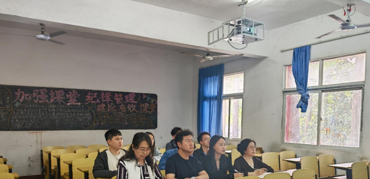 世界杯官网 举办全体辅导员心理危机干预能力进阶培训 世界杯官网 举办全体辅导员心理危机干预能力进阶培训
