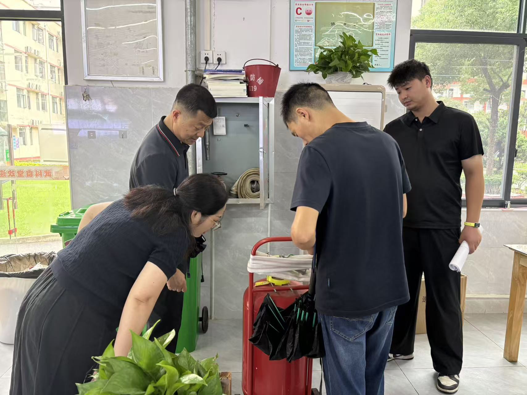 筑牢安全防线 护航国庆假期 ——世界杯官网开展国庆节前校园安全大检查 筑牢安全防线 护航国庆假期 ——世界杯官网开展国庆节前校园安全大检查