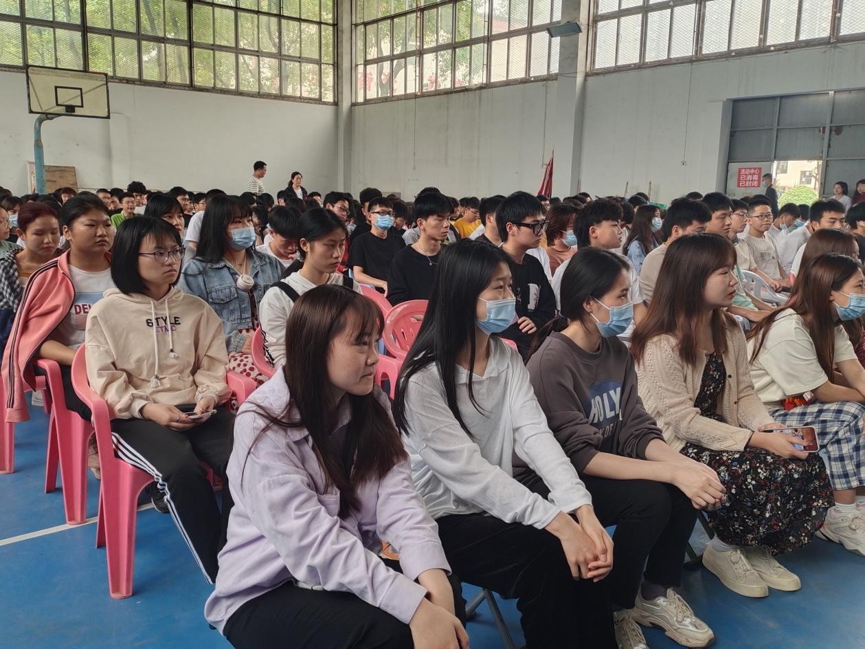 世界杯官网2020-2021第二学期 党史学习专题教育讲座(第一讲) 世界杯官网2020-2021第二学期 党史学习专题教育讲座(第一讲)