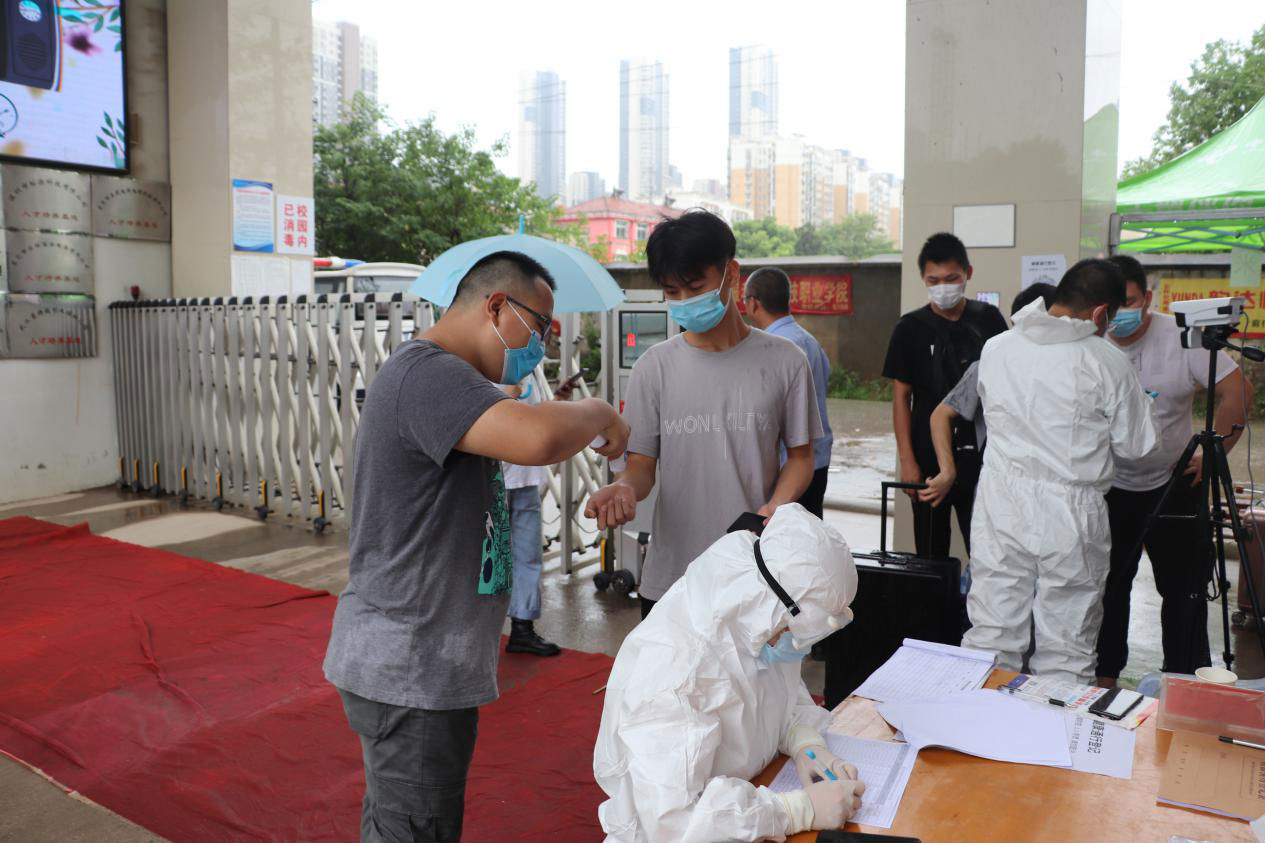 欢迎回家！世界杯官网迎来2020届首批毕业生返校