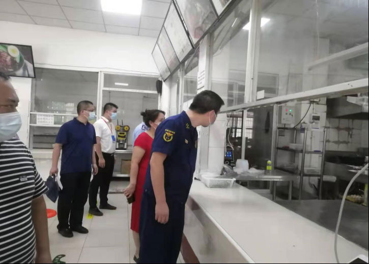 洪山区开学工作组评估工作专班莅临世界杯官网指导秋季开学工作 洪山区开学工作组评估工作专班莅临世界杯官网指导秋季开学工作